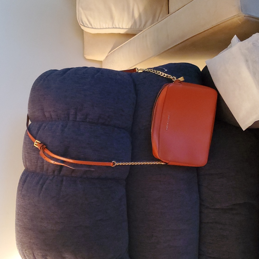 Michael Kors Vibrant Orange Crossbody Bag - Picture 2 of 6